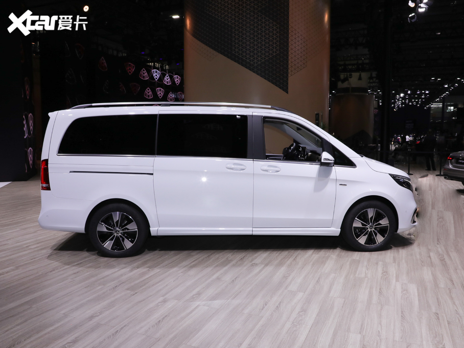 2020YV(j) V 260 F