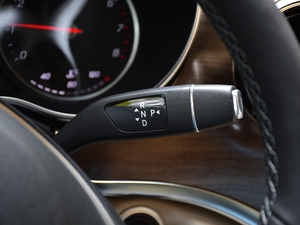 2020V 260 F п؅^(q)