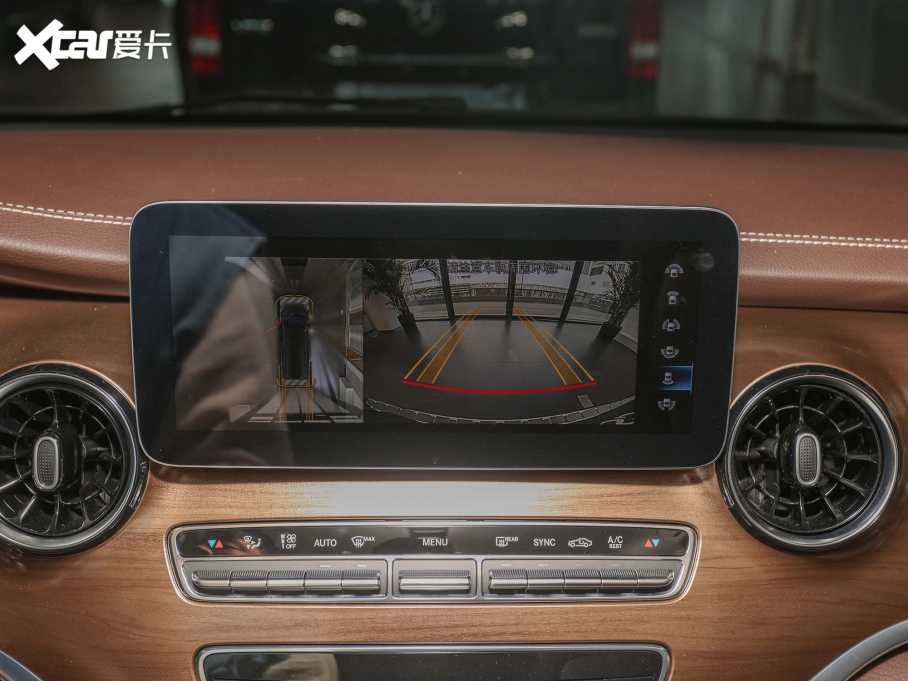 2021YV V 260 L LSA