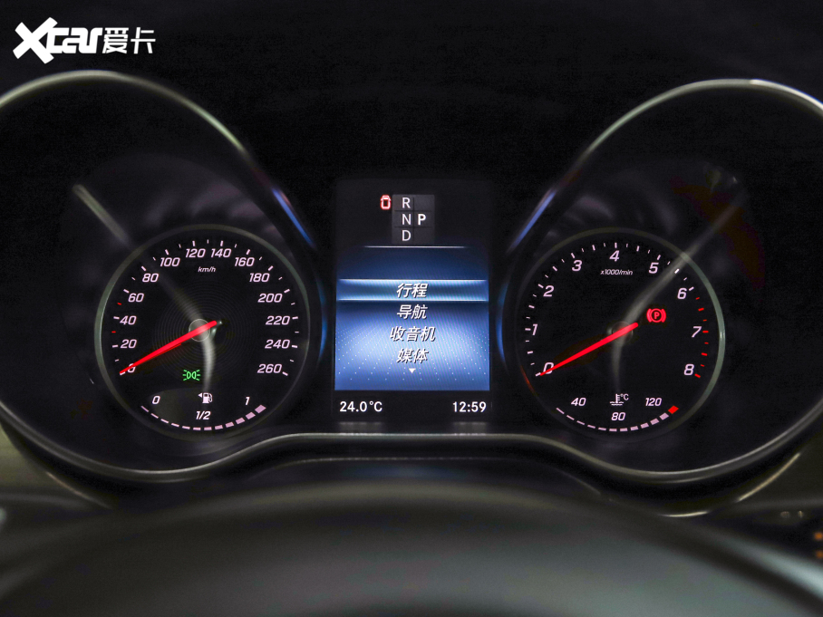 2021YV(j) V 260 F