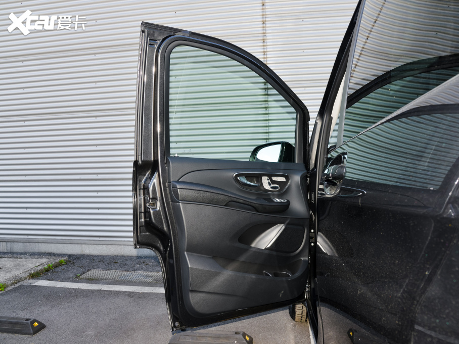 2021YV V 260 I(lng)