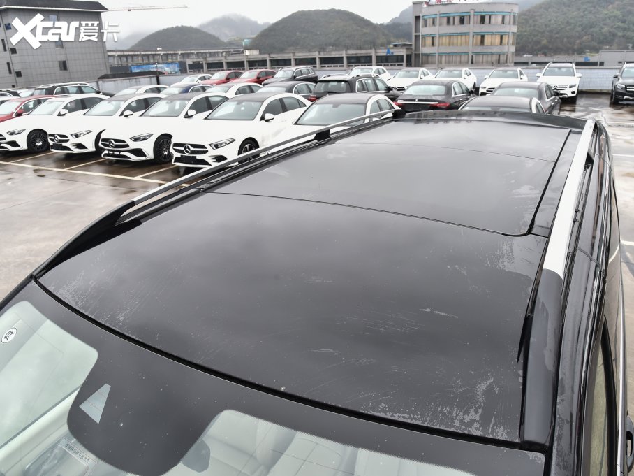 2022YV V 260 L LSA