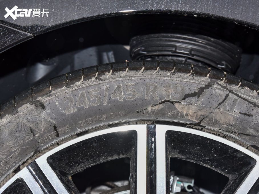 2022YV V 260 L LSA