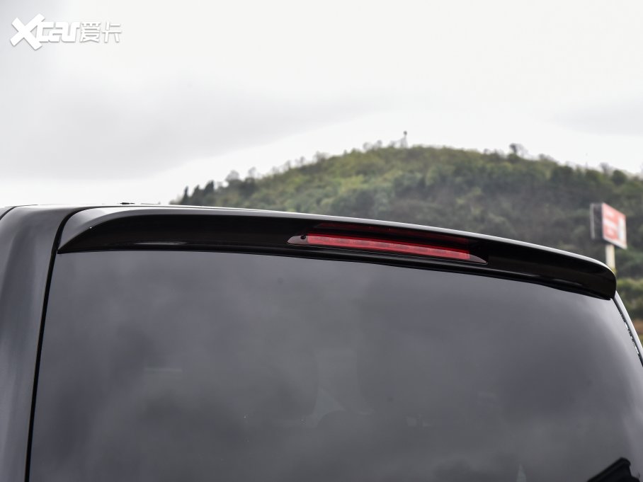 2022YV V 260 L LSA