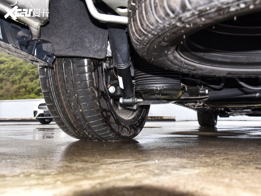 2022YV V 260 L LSA