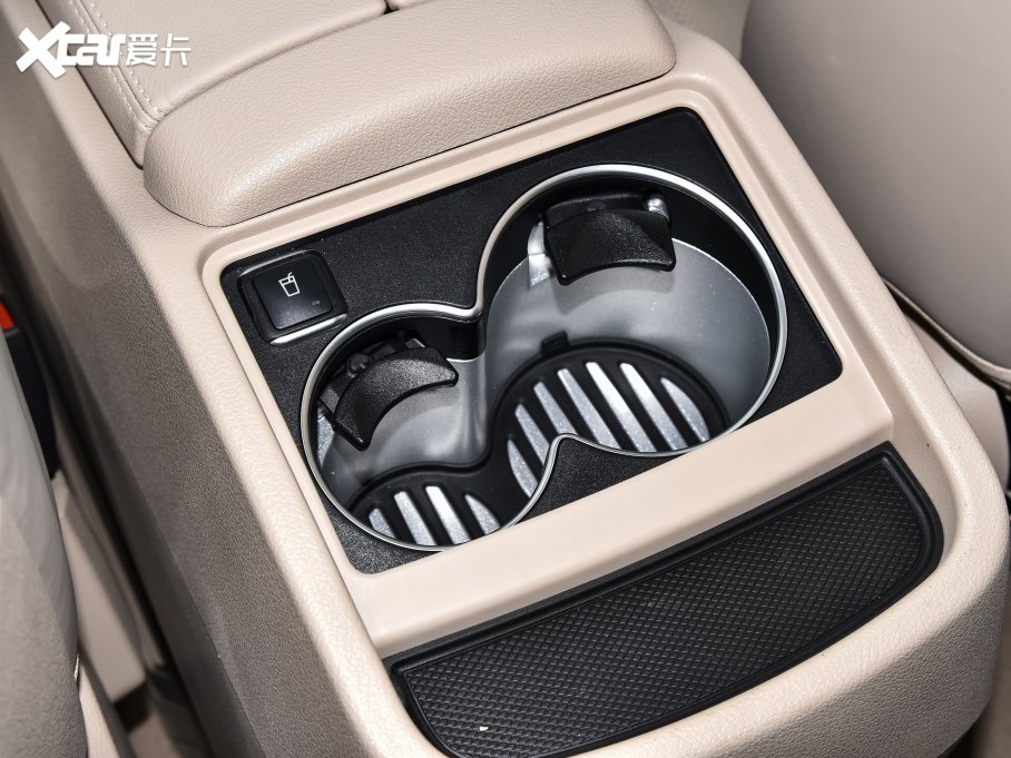 2022YV V 260 L LSA