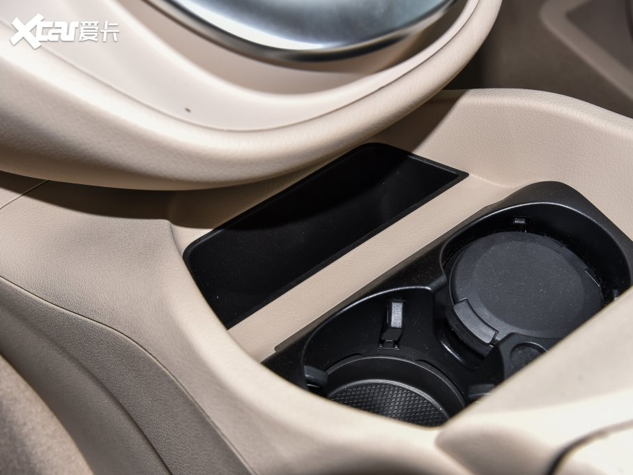 2022YV V 260 L LSA