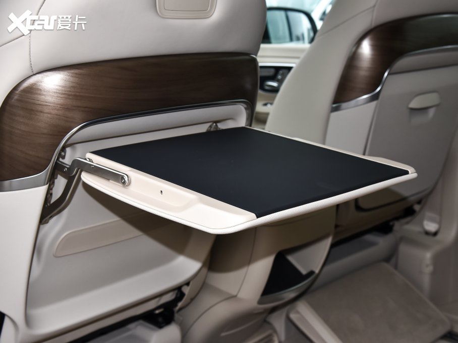 2022YV V 260 L LSA