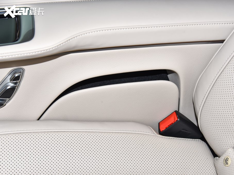 2022YV V 260 L LSA