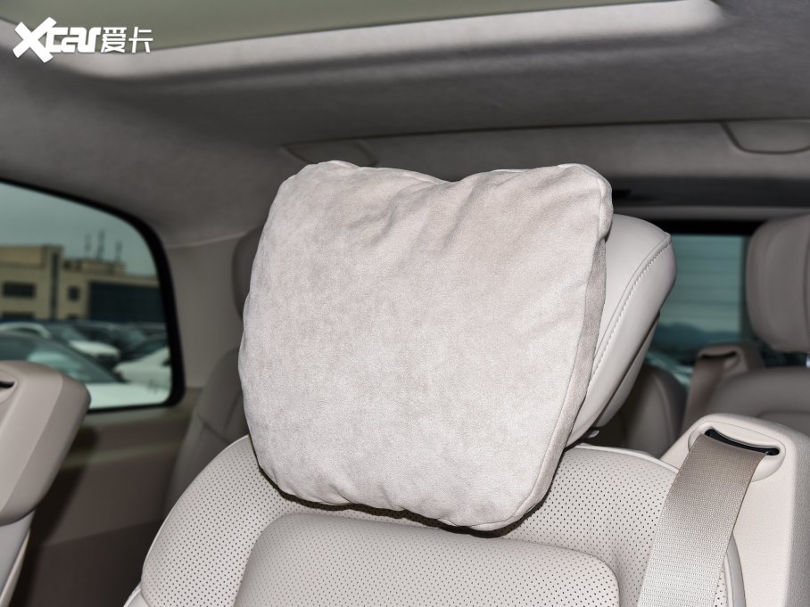 2022YV V 260 L LSA