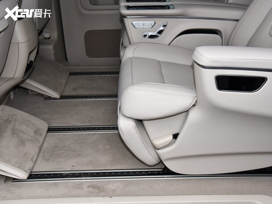 2022YV V 260 L LSA