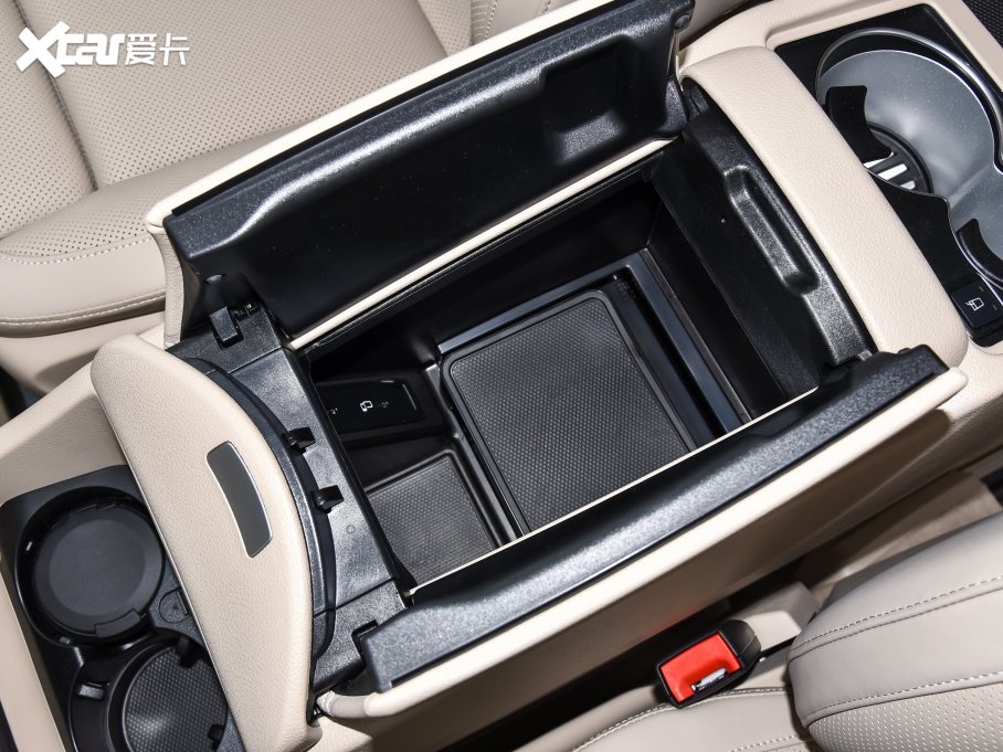 2022YV V 260 L LSA