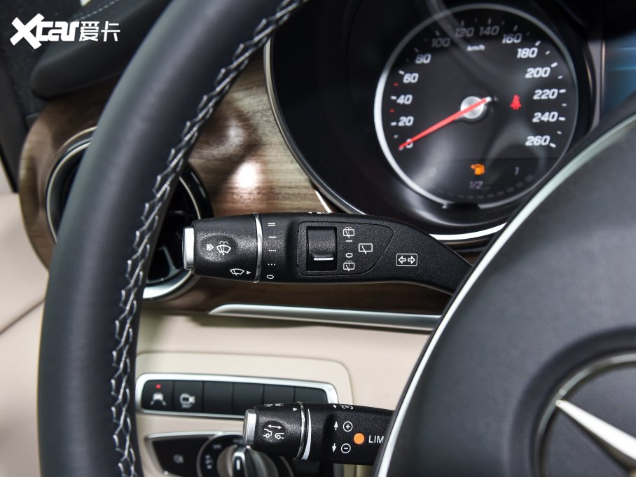 2022YV V 260 L LSA