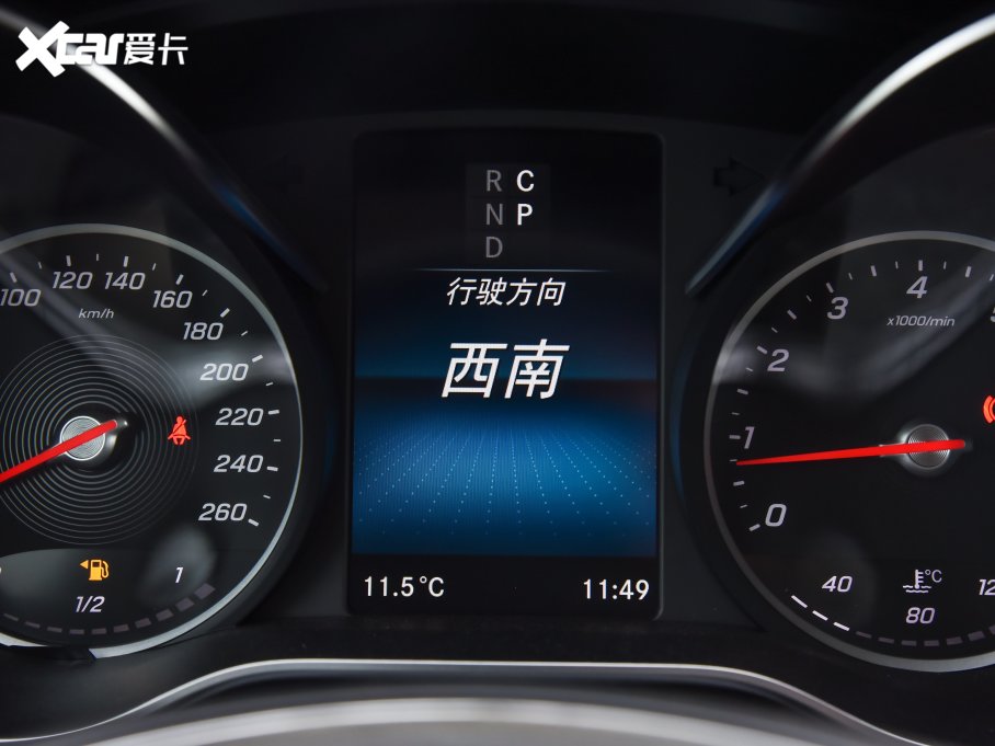 2022YV V 260 L LSA