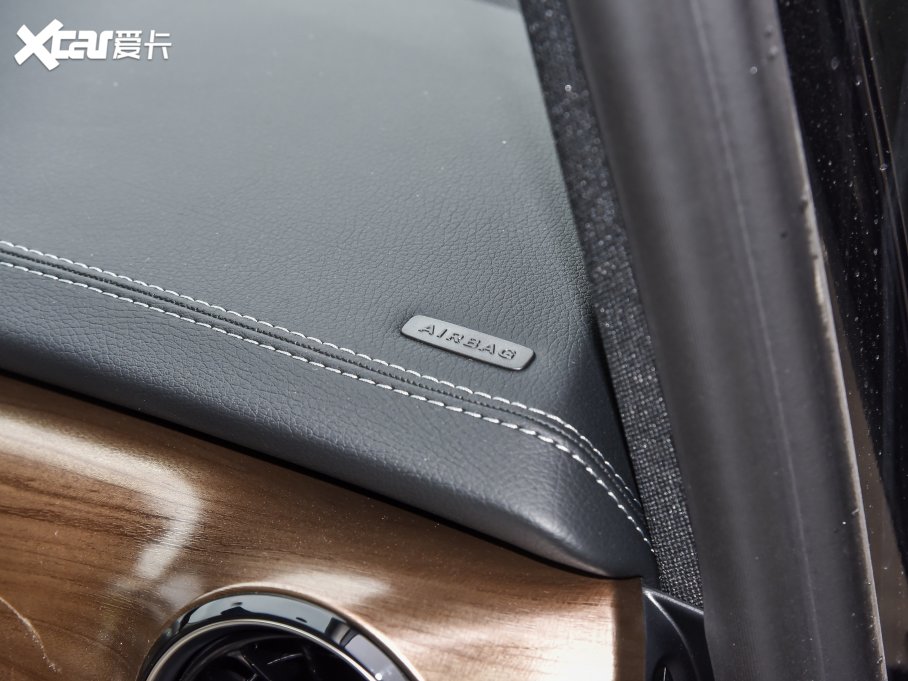 2022YV V 260 L LSA