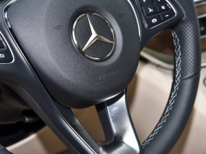 2022V 260 L LSA п؅^