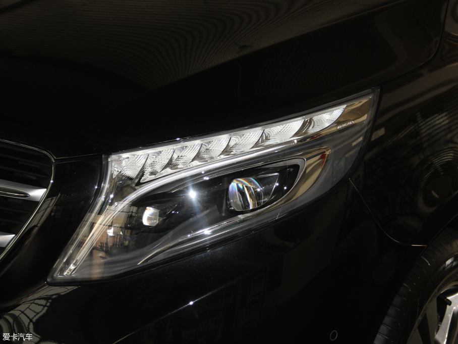 2016YV(j) V 260 F