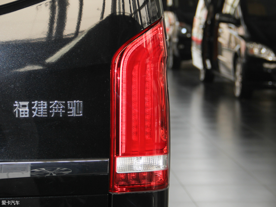 2016YV(j) V 260 F