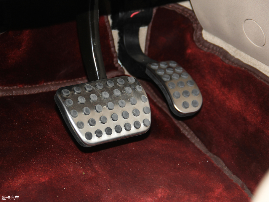 2016YV(j) V 260 F