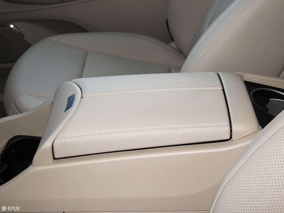 2016YV(j) V 260 F