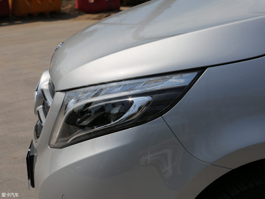 2016YV V 260 I(lng)