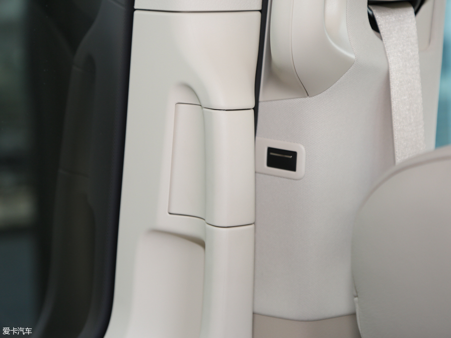 2016YV V 260 I(lng)