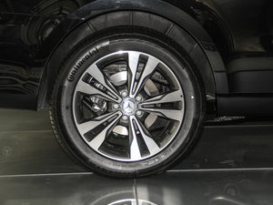 2016款V 260L 尊贵加长版 轮圈