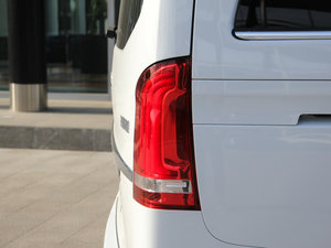 2016V 260 F (x)(ji)^