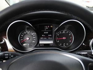 2016款V 260 尊贵版 仪表