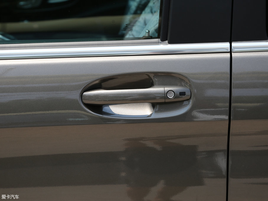 2017YV(j) V 260 F