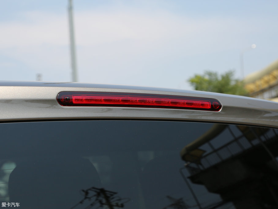 2017YV(j) V 260 F