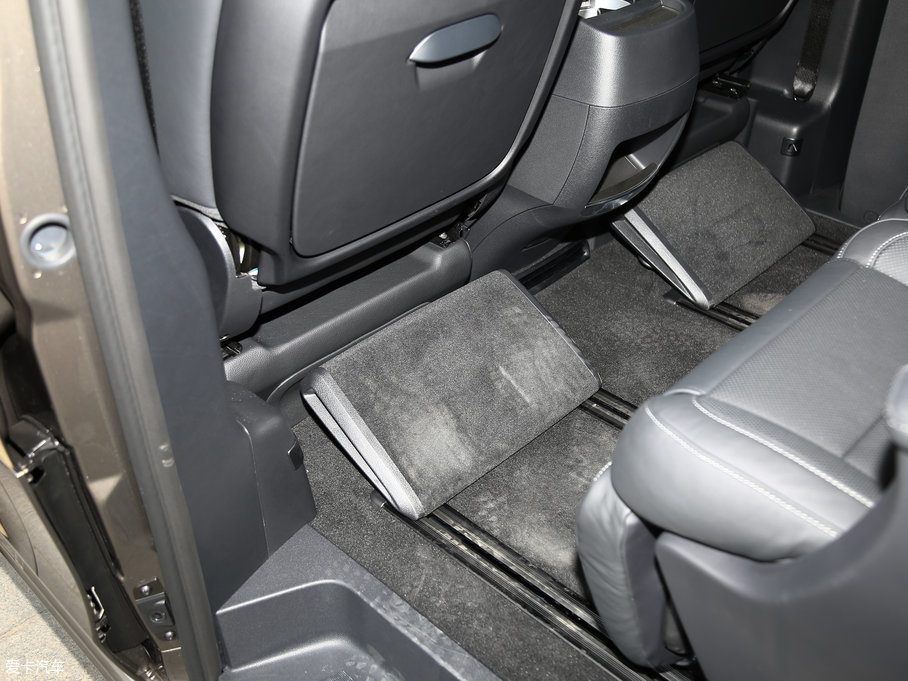 2017YV(j) V 260 F