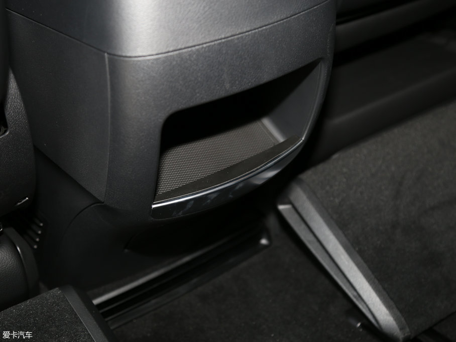 2017YV(j) V 260 F