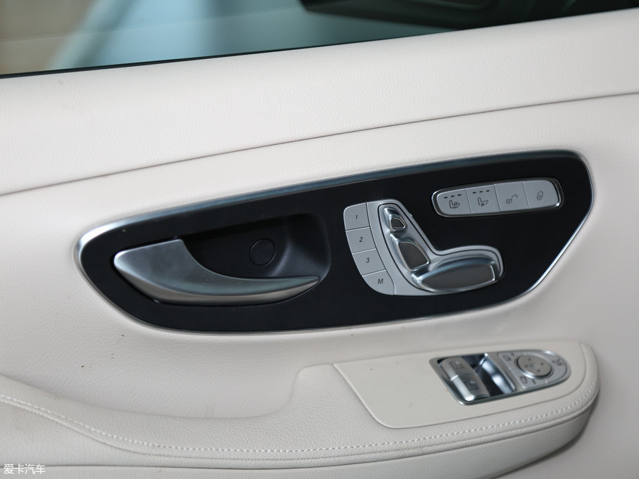 2017YV V 260 L FL