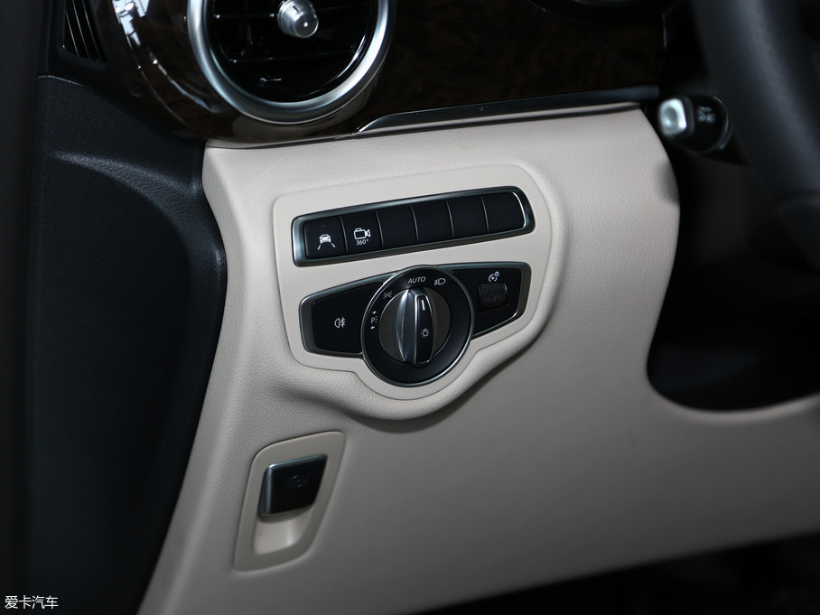 2017YV V 260 L FL