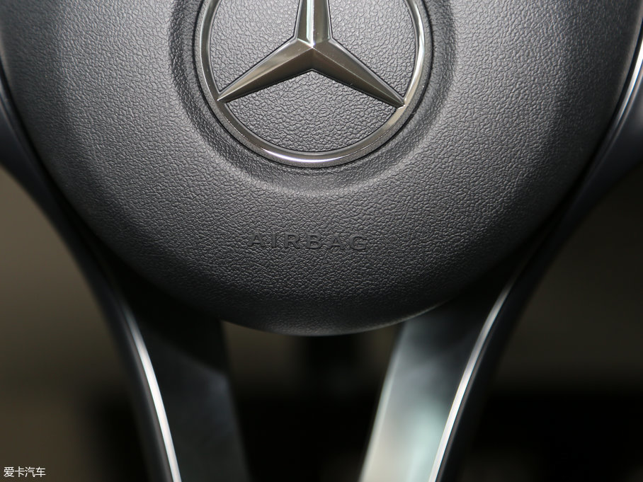 2017YV V 260 L FL