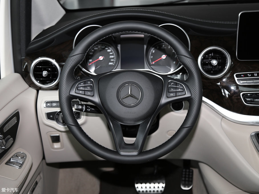 2017YV V 260 L FL