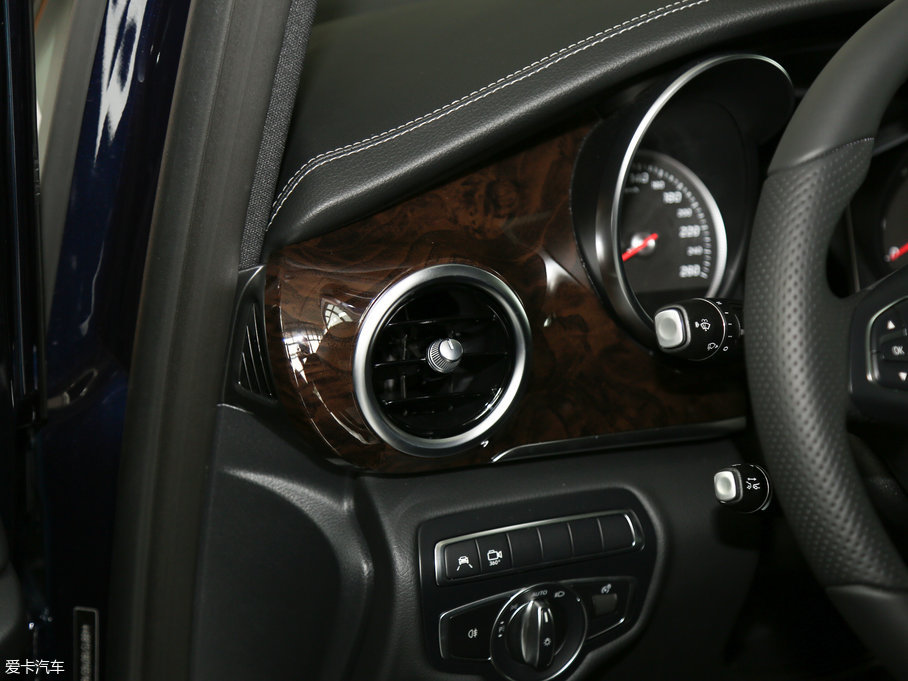 2017YV(j) V 260L ذ