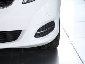 2017款V 260 L 尊贵加长版 前雾灯