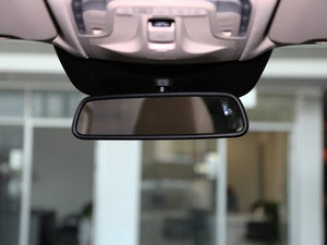 2017款V 260 L 尊贵加长版 车内后视镜