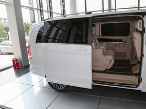 2017款V 260 L 尊贵加长版 左后车门