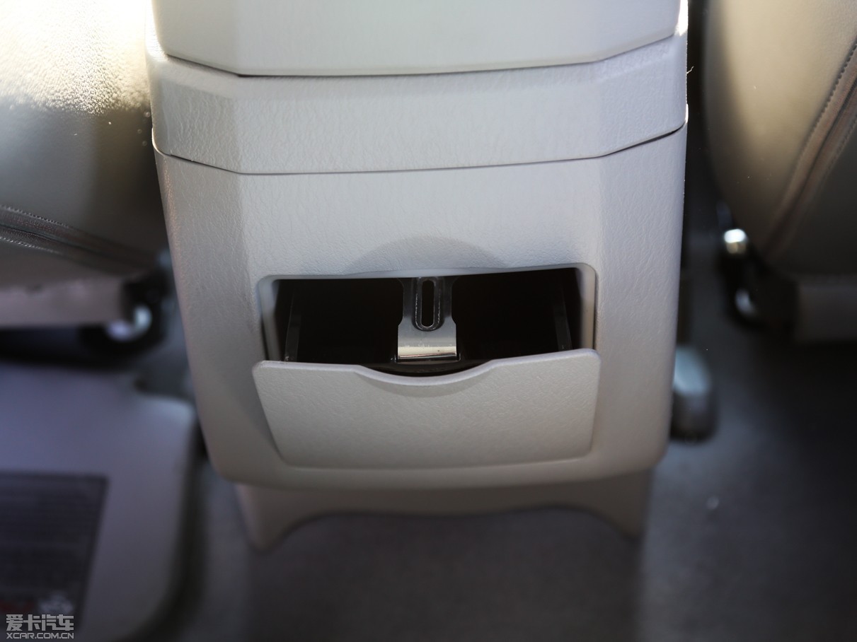 2010ؔ\300 2.2L ͺAͶ؛