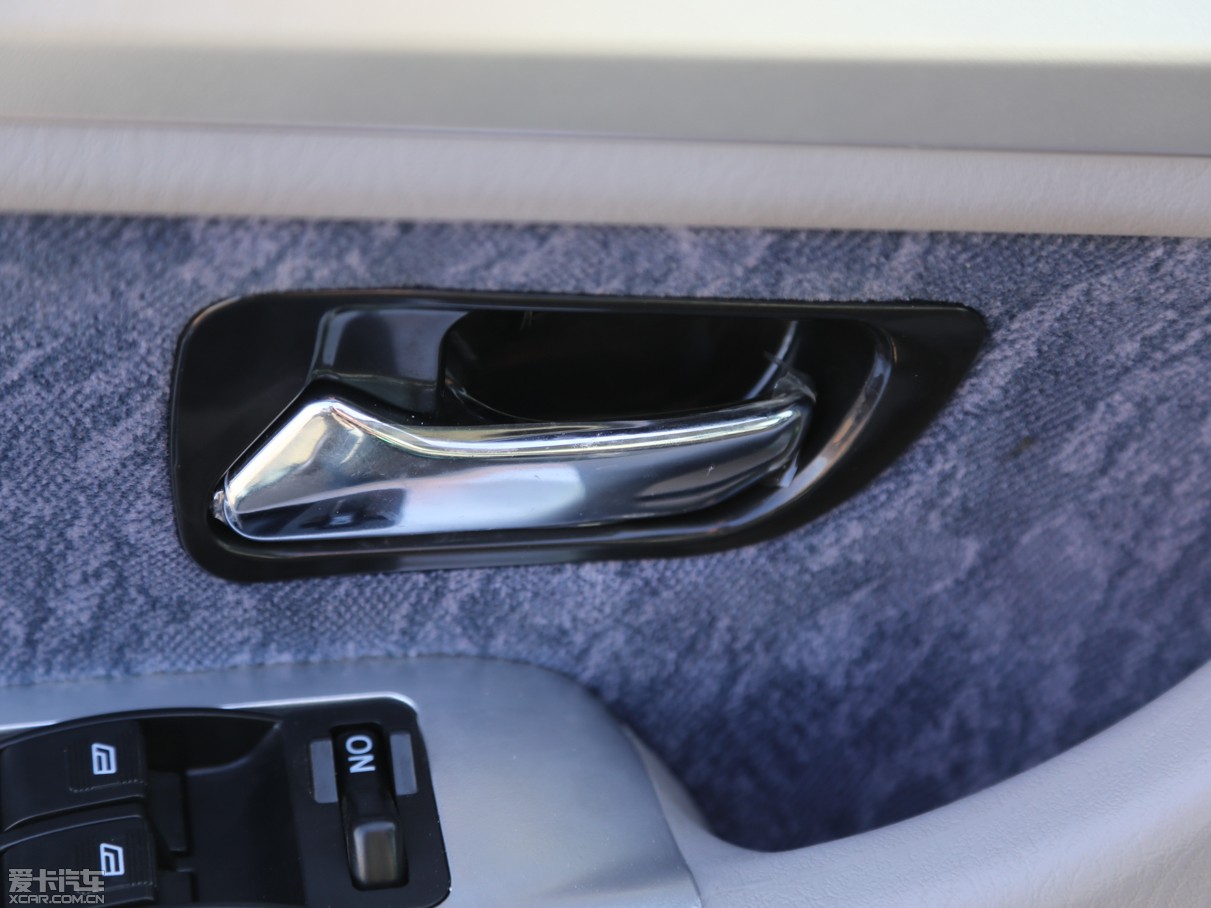 2010ؔ\300 2.2L ͺAͶ؛