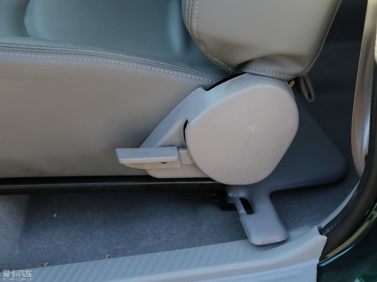 2010ؔ(ci)\(yn)300 2.2L ͺAͶ؛