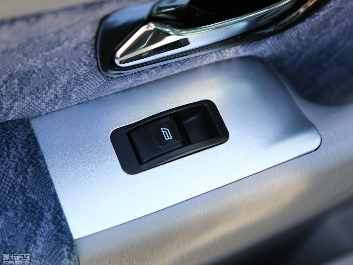 2010ؔ\300 2.2L ͺAͶ؛