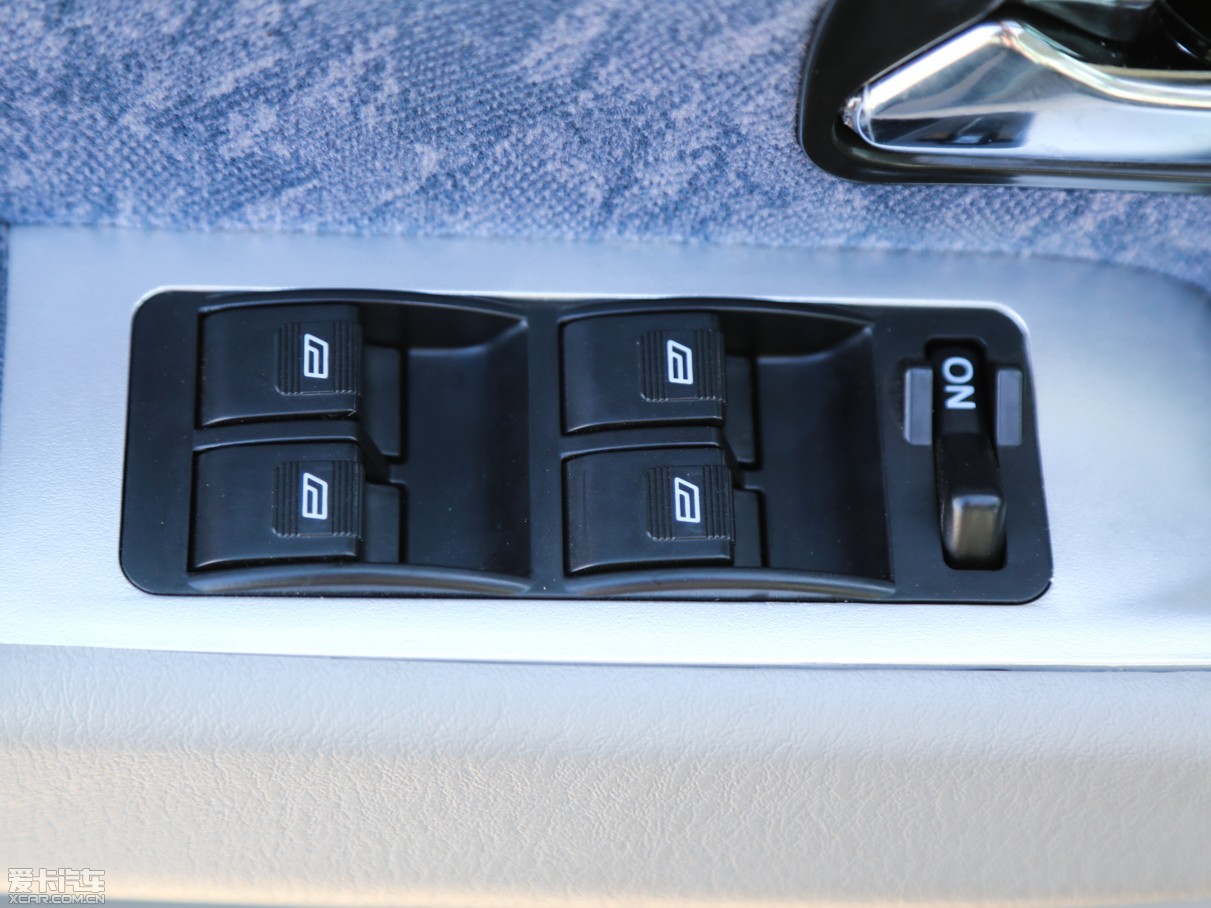 2010ؔ\300 2.2L ͺAͶ؛