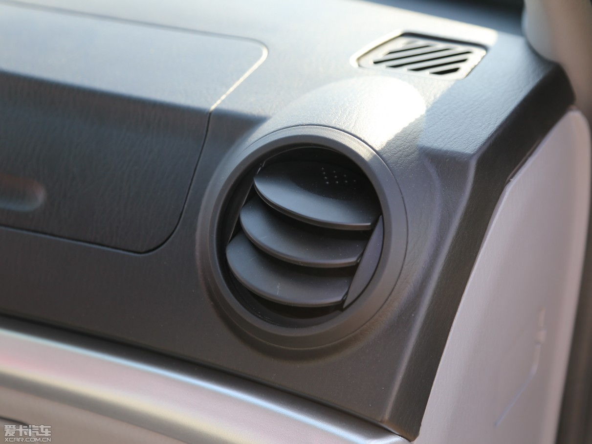 2010ؔ\300 2.2L ͺAͶ؛