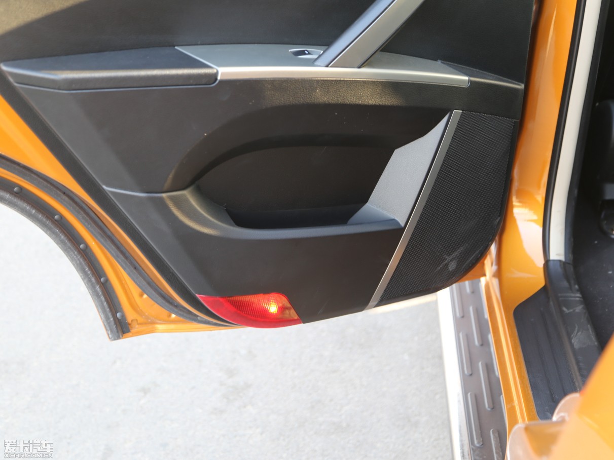 2012?yun)W܎GX5 2.4L Ԅ(dng)(q)촰 