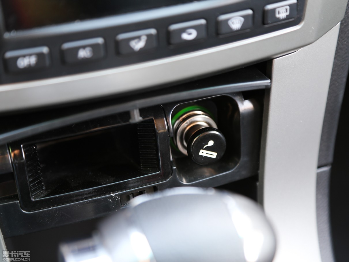 2012?yun)W܎GX5 2.4L Ԅ(dng)(q)촰 