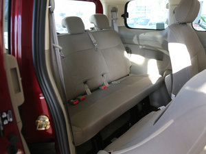 2013款1.5L 七座豪华版 后排座椅
